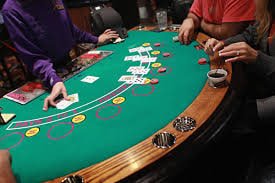 Hot Pot live dealer table on tajambet togel with two outcome buttons visible